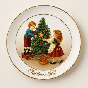 Vintage 1982 Avon Christmas Plate 22K Gold Trim